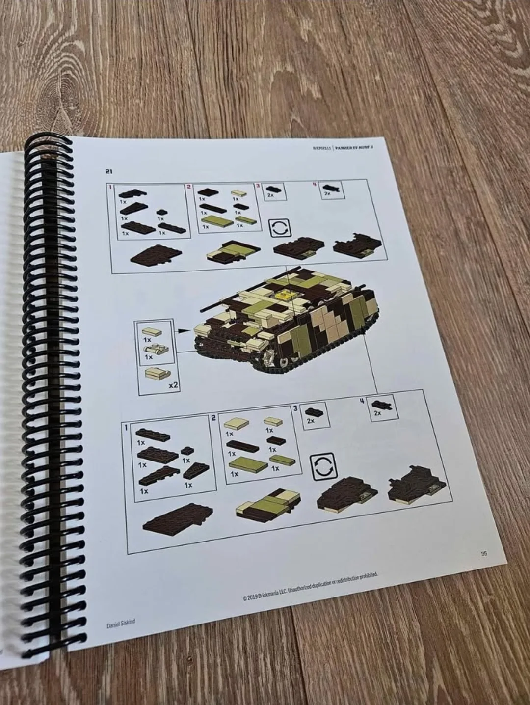 Overlord Bricks: Instructions for WWII Models with LEGO Bricks image indicator(3)