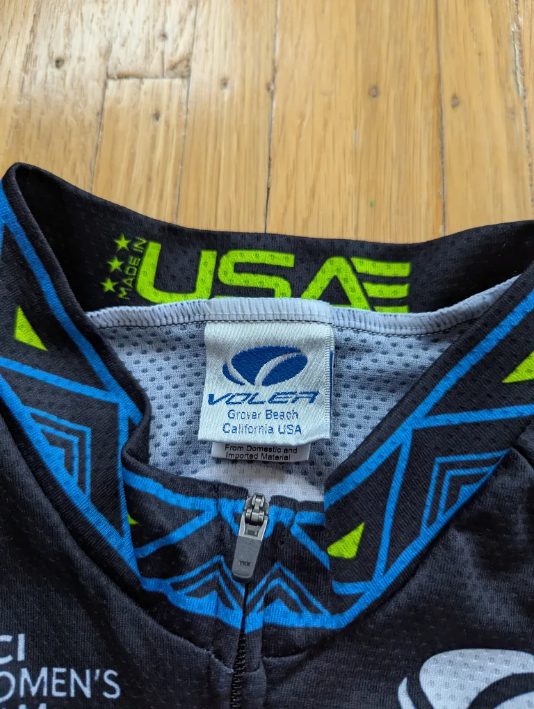 Women's Small Voler UCI Cycling Vest image indicator(2)