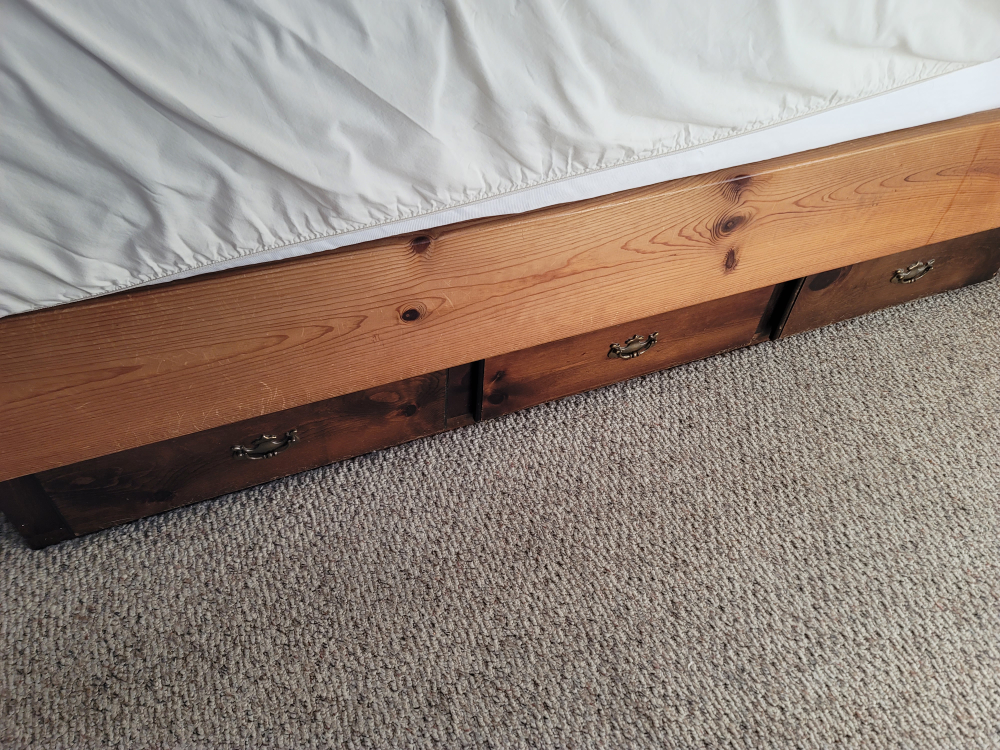 Queen-size platform bed frame with storage - photo 2