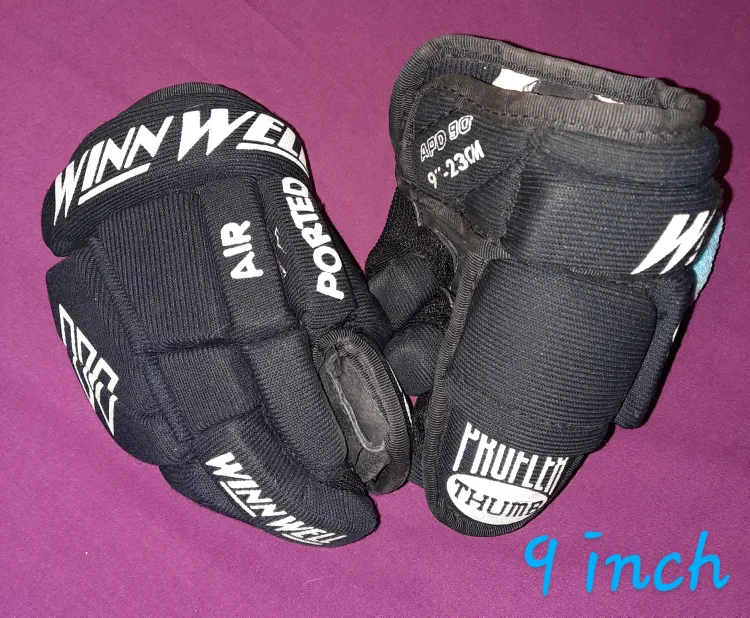 Youth Lacrosse Shoulder Pads & Hockey Gloves & Bag image indicator(5)