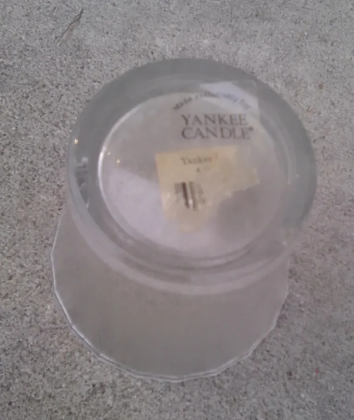 Yankee Candle Frosted Glass Holder #freecycle image indicator(3)
