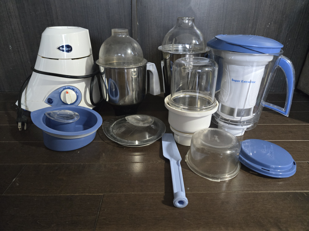 Preethi Blue Leaf Platinum Mixer Grinder with Juice Extractor - photo 2