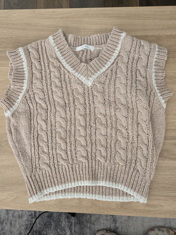 cropped sweater vest