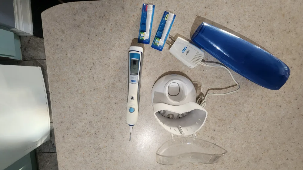 Oral-B Triumph Electric Toothbrush System image indicator(2)