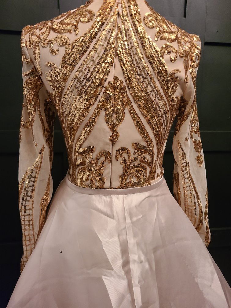 Stunning Gold Sequin & Satin Formal Gown - Size 6 - photo 2