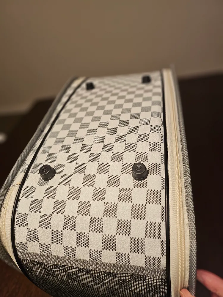 Premium Brands Pet Carrier - Grey and White Checkered image indicator(6)