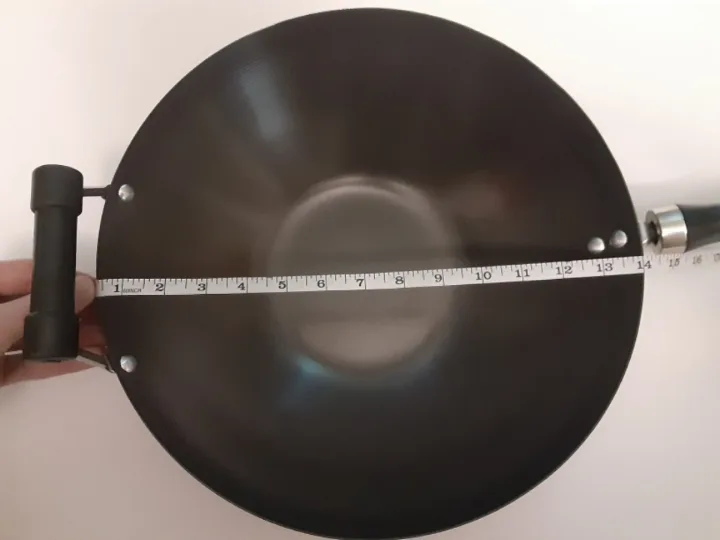 14-inch Non-Stick Carbon Steel Wok | Used Once image indicator(2)