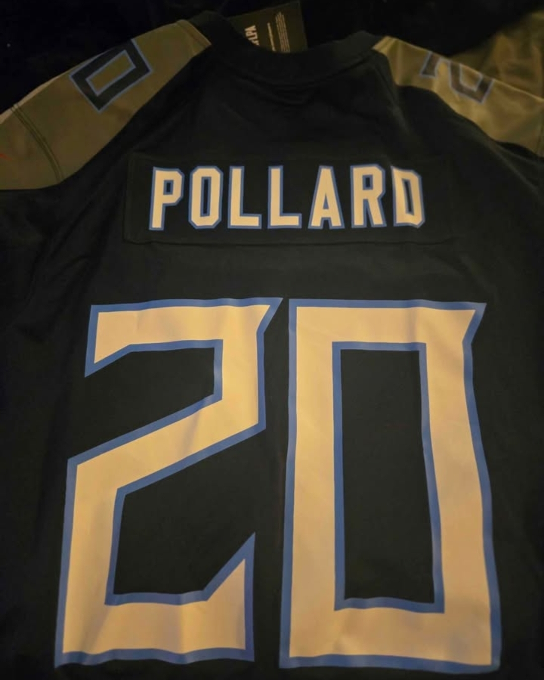 NFL Tenn. Titans Jersey **Brand New Tags Still On** - photo 2