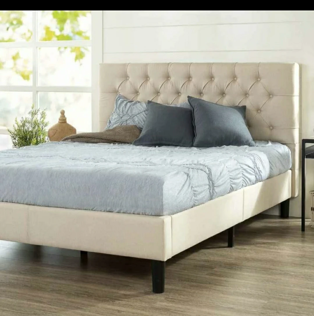 Queen Upholstered Bed Frame with Button Tufting