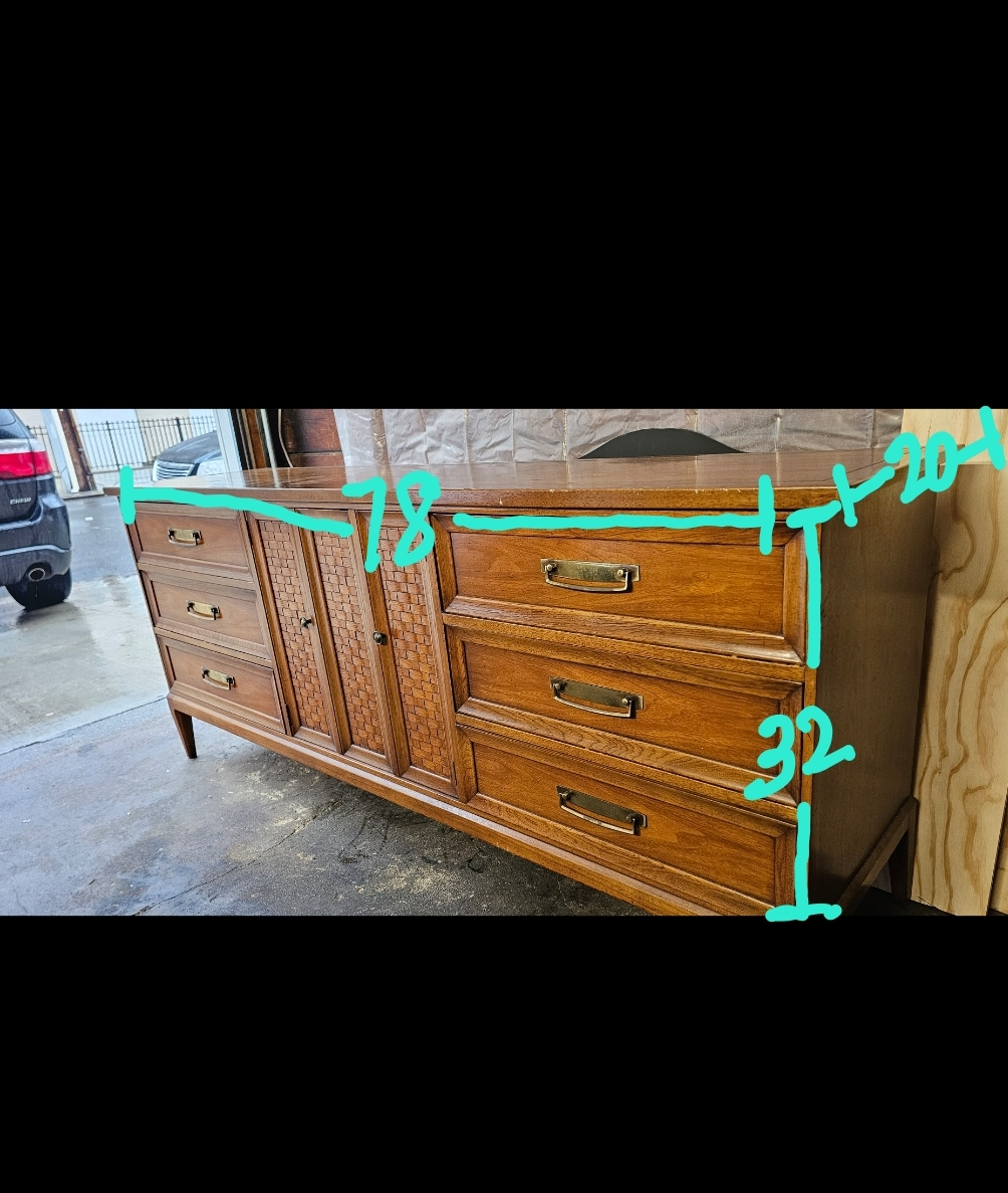 Vintage Mid-Century Modern Dresser - photo 5