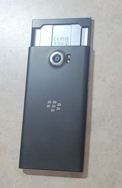 BlackBerry Priv - photo 5