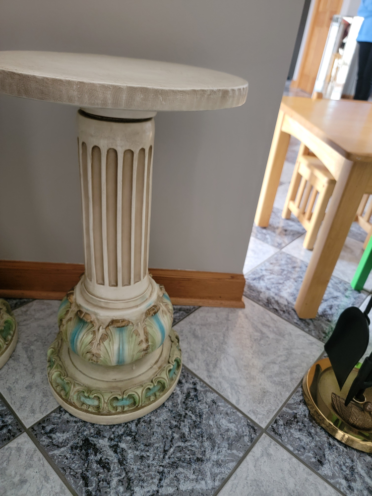 2 pedestal decorative columns Italian style - photo 2