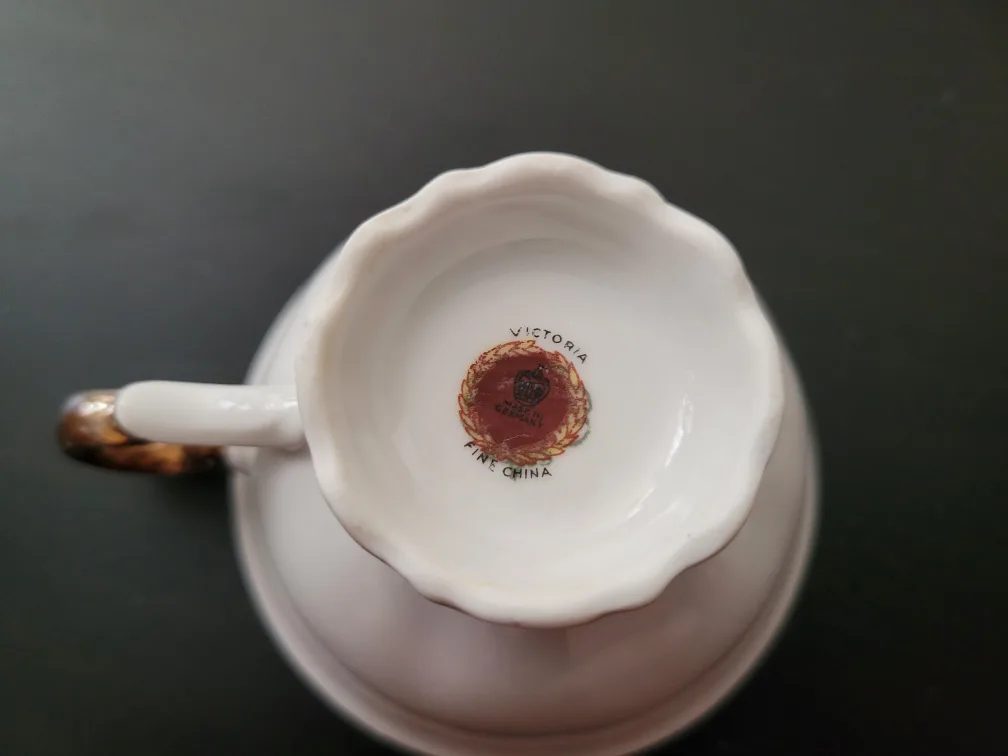 Vintage Victoria Fine China Tea Cup image indicator(3)
