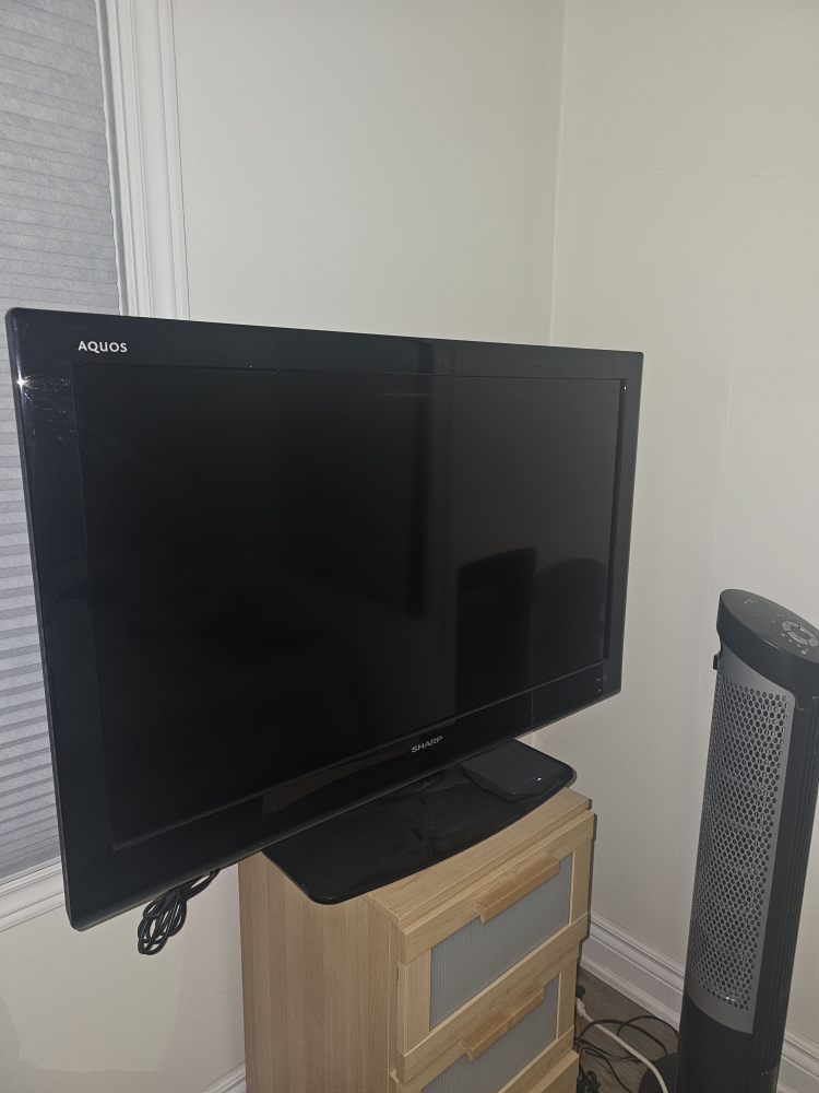 Sharp Aquos 48" LCD HDTV