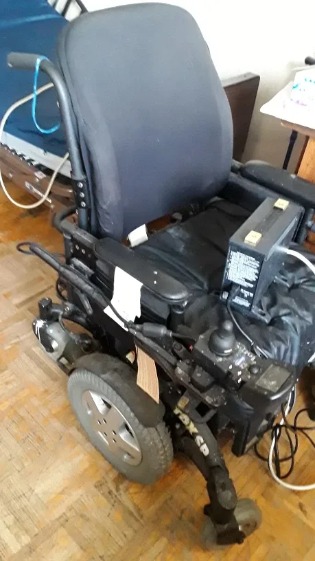 Invacare Power electic Wheelchair image indicator(2)