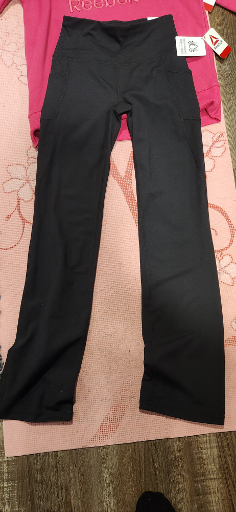 Reebok Women's Hoodie and Leggings Set - Size Small - photo 3