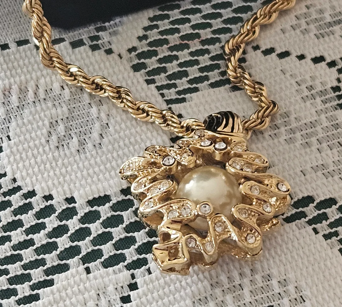 Vintage Fifth Avenue Collection Faux Pearl Pendant Necklace image indicator(4)