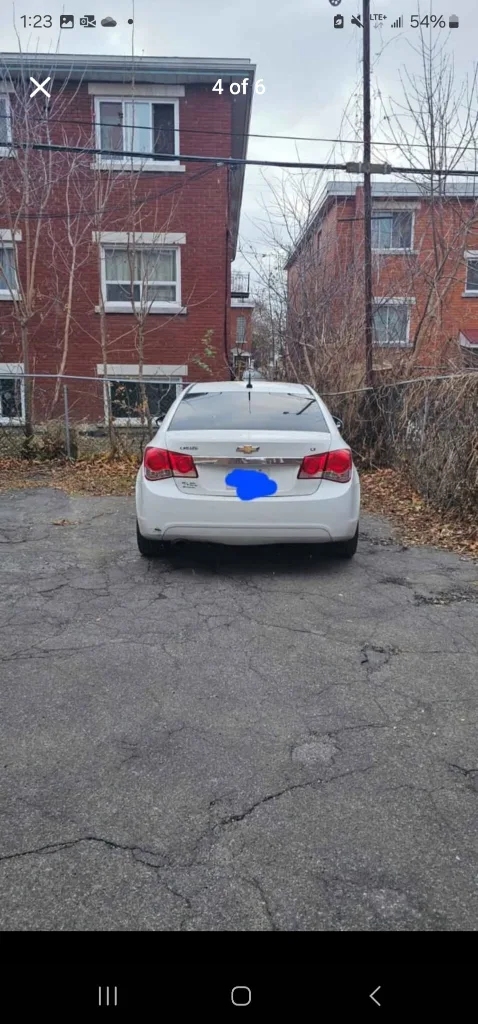 2012 Chevrolet Cruze - White Sedan image indicator(4)