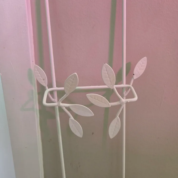 White Metal Plate Rack Organizer image indicator(4)