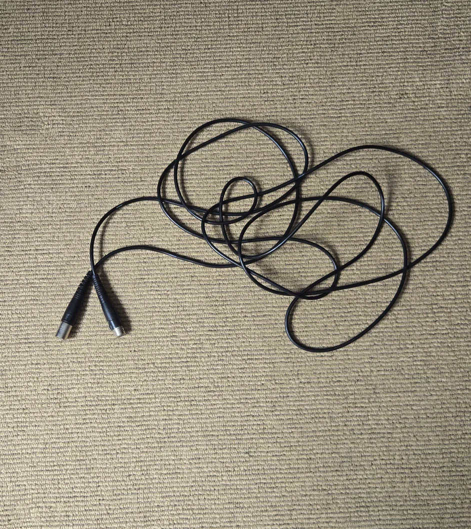 Shure Mic with cable PGA48 image indicator(2)