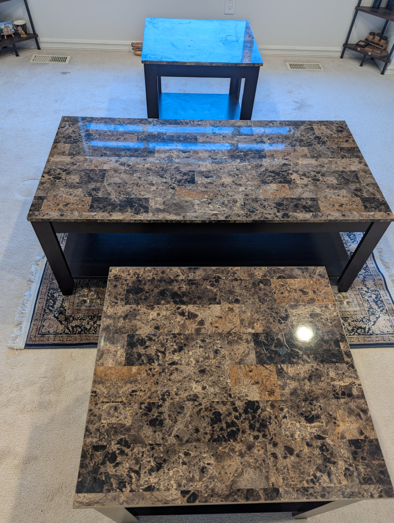 Set of 3 elegant coffee tables