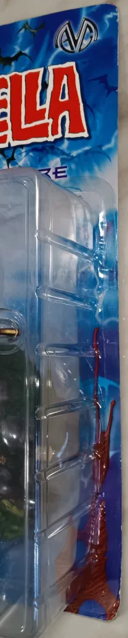 2000 Vampirella Action Figure (Brand New) image indicator(4)