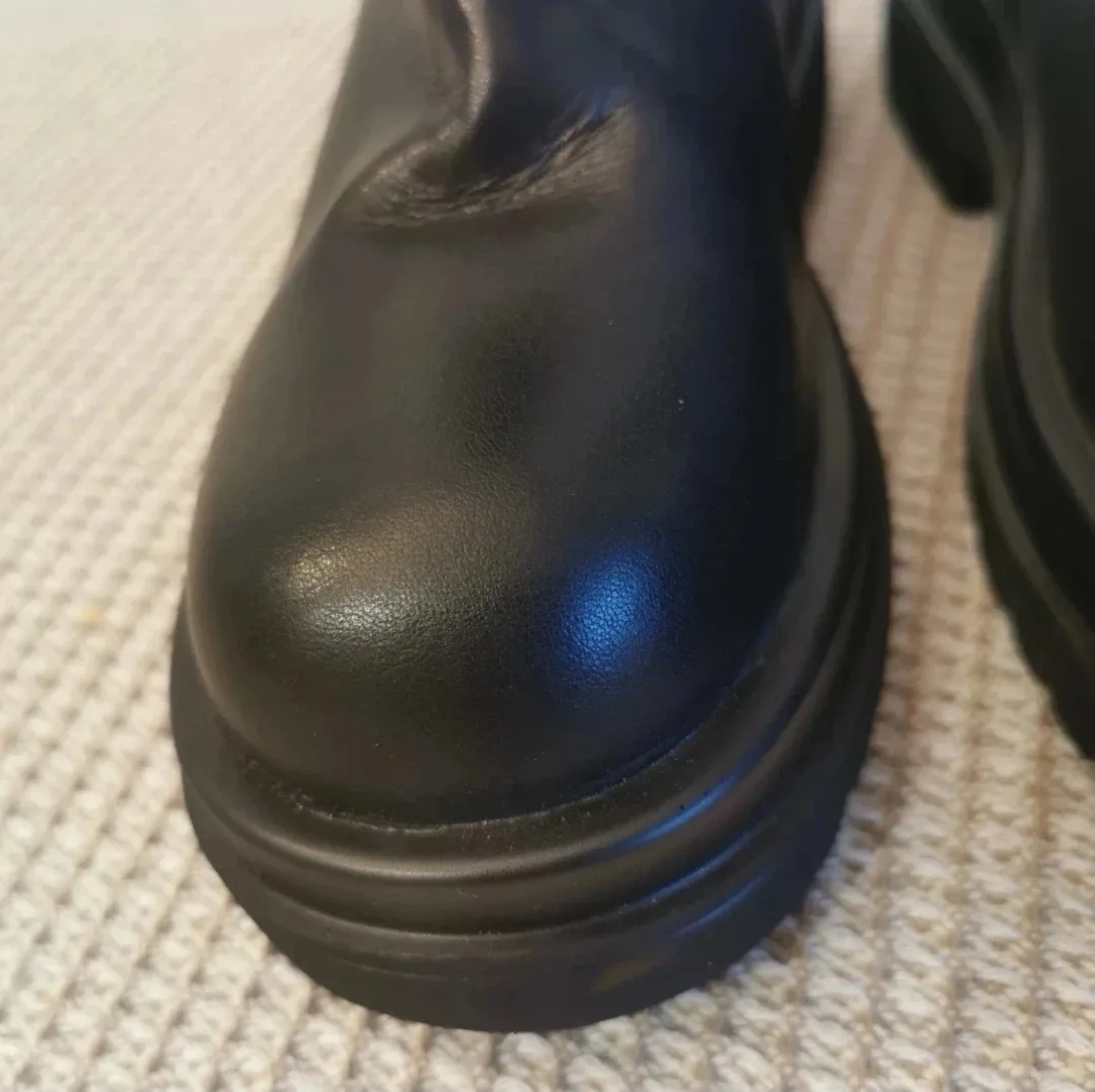 Brand New Black Leather Platform Ankle Boots - Size 7 image indicator(3)
