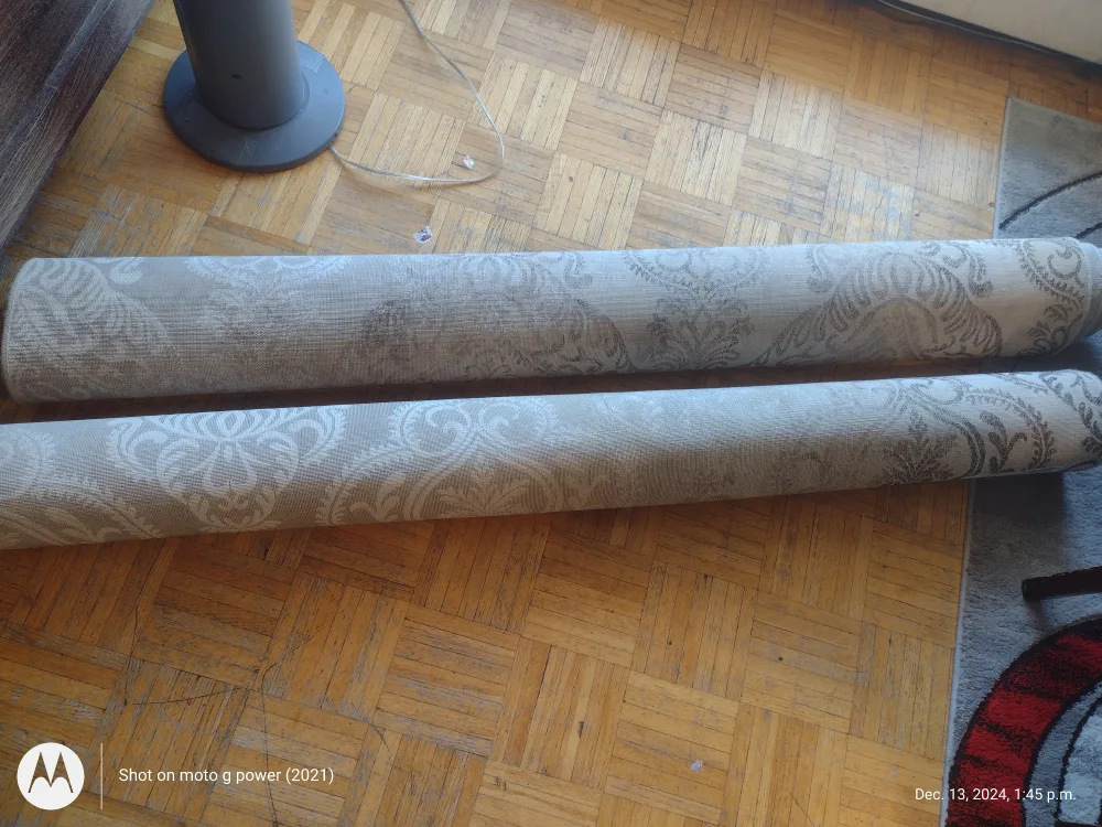 Grey Damask Pattern Rug - 5'3" x 7'4" image indicator(2)