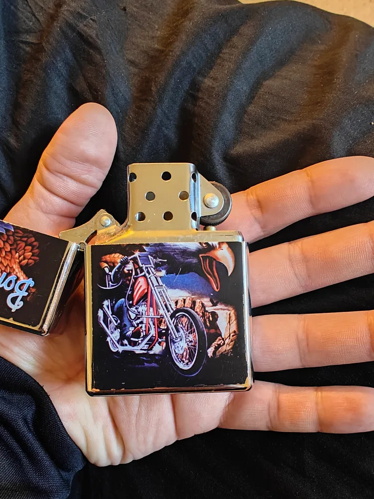 Two lighters vintage USED 2007 image indicator(2)