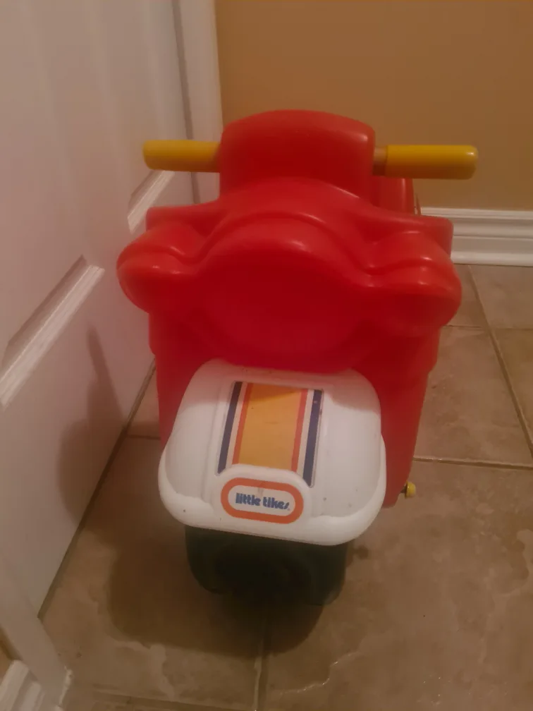 Vintage Little Tikes Red Motorcycle image indicator(2)