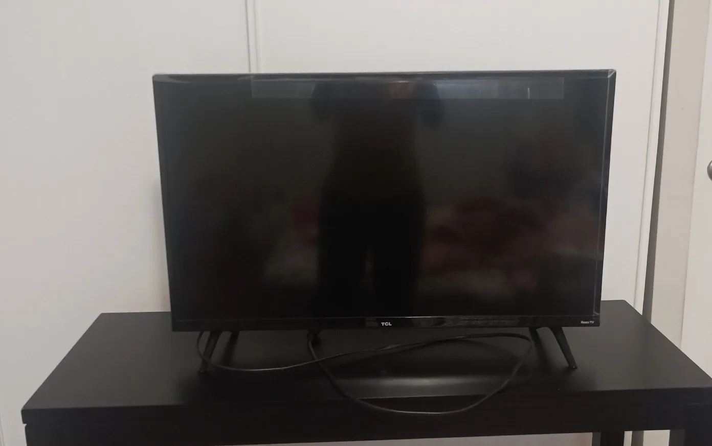 TCL 32-inch Smart TV with remote thumbnail