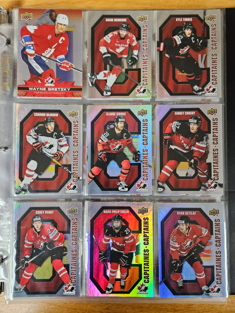 Hockey card collection - 5,000+ cards image indicator(3)