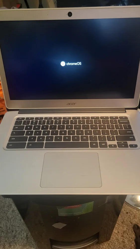 Acer Chromebook C741-C53W image indicator(2)