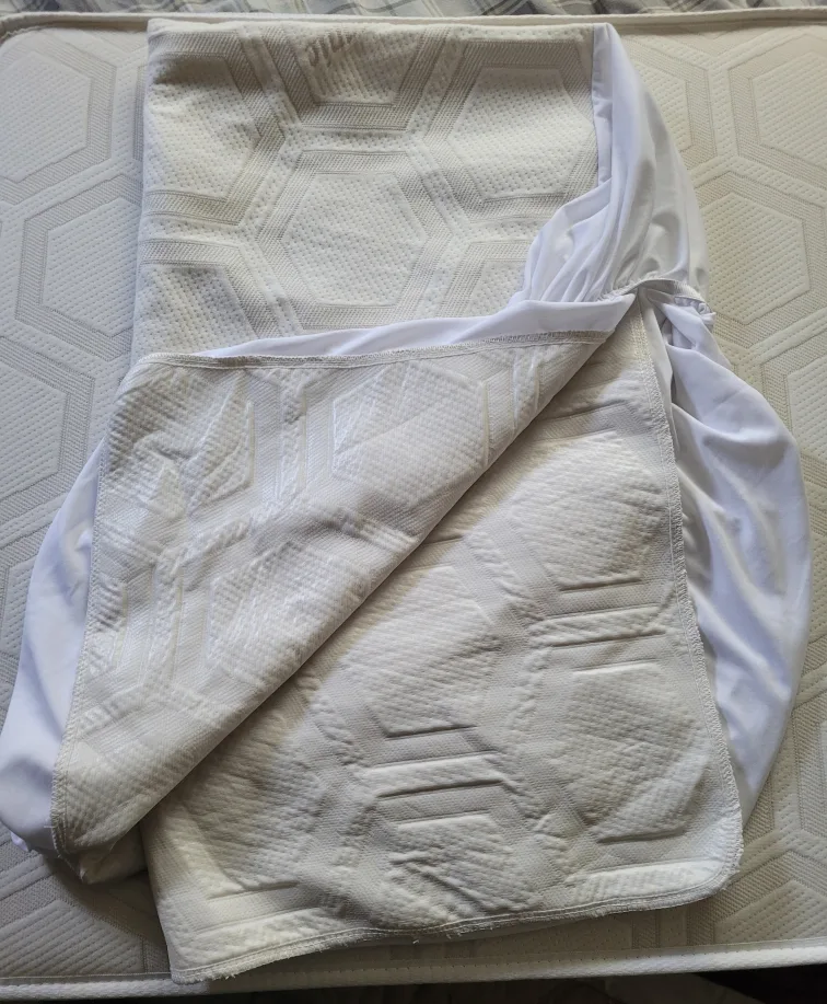 Simmons BeautySleep Organic Crib Mattress Bundle image indicator(8)