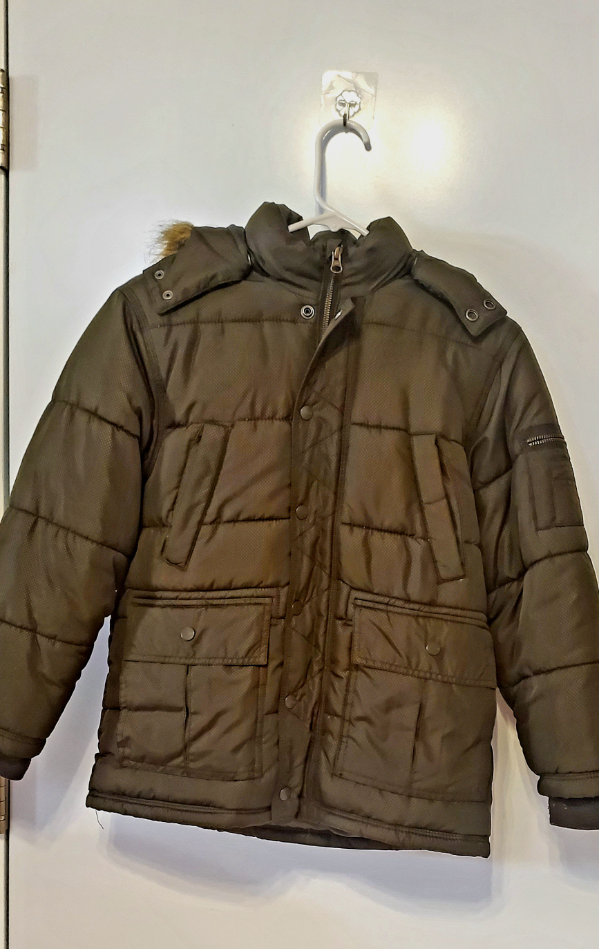 💚 Olive Green Puffer Jacket with Faux Fur Hood