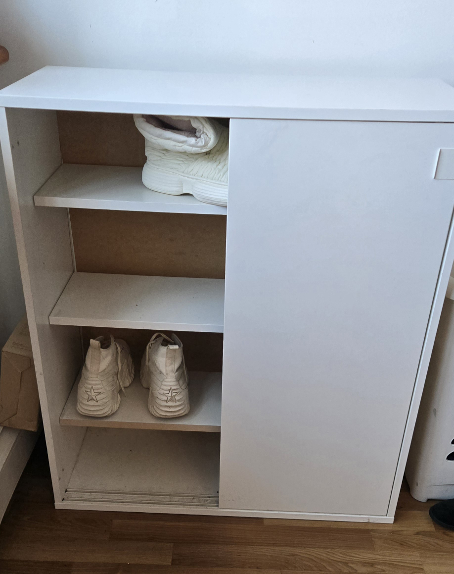 White Sliding Door Shoe Cabinet - photo 3