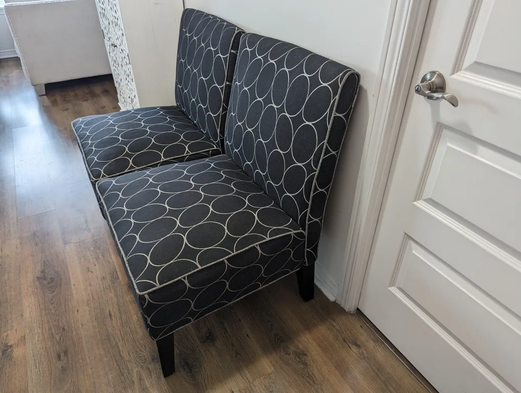 Modern Accent Chair - Black and White Pattern, 1 left image indicator(2)