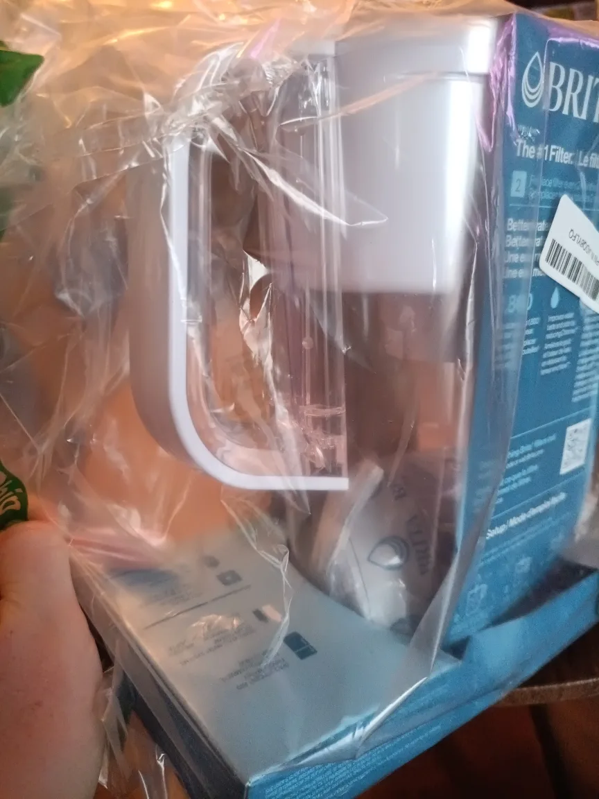 Brita Water Filter Pitcher - New in Box image indicator(2)