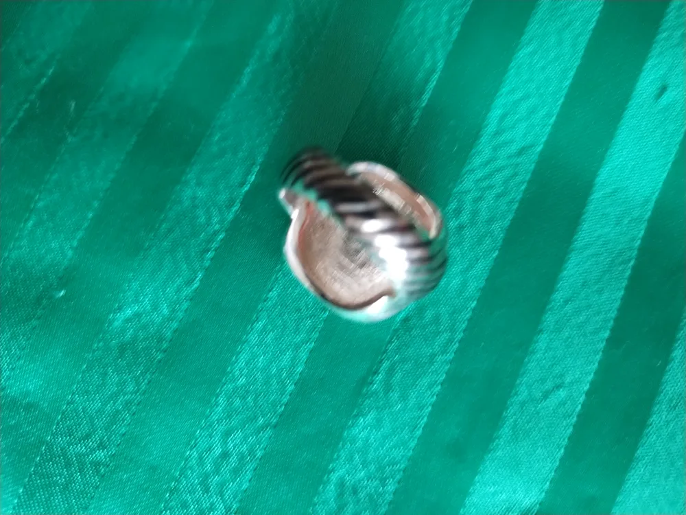 Silver Tone Ring with Patterned Face image indicator(4)