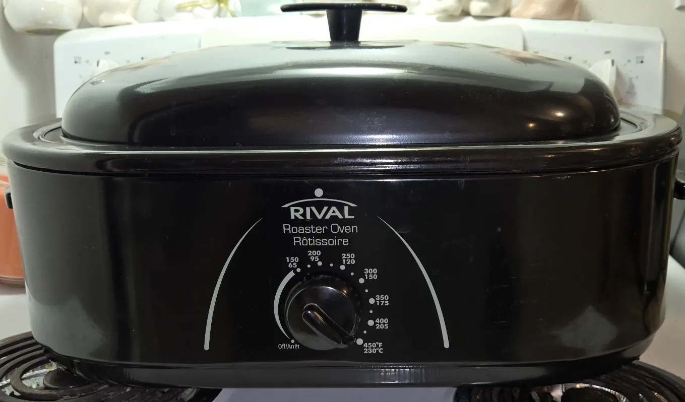 Rival Roaster Oven with Rack thumbnail