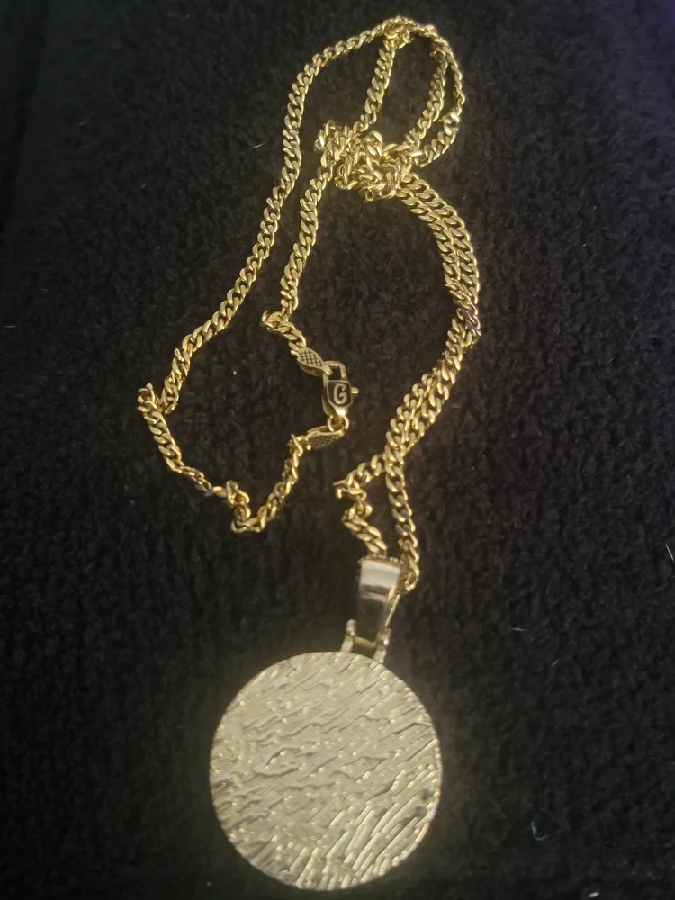 Gld brand Gold Plated Medusa Head Pendant Necklace image indicator(2)