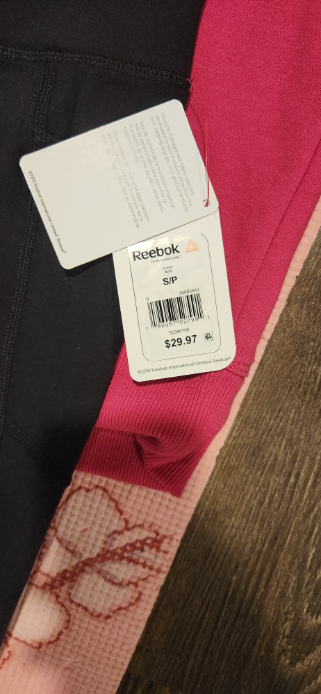 Reebok Women's Hoodie and Leggings Set - Size Small - photo 5