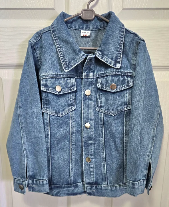 A shiny cubic denim jacket image indicator(5)