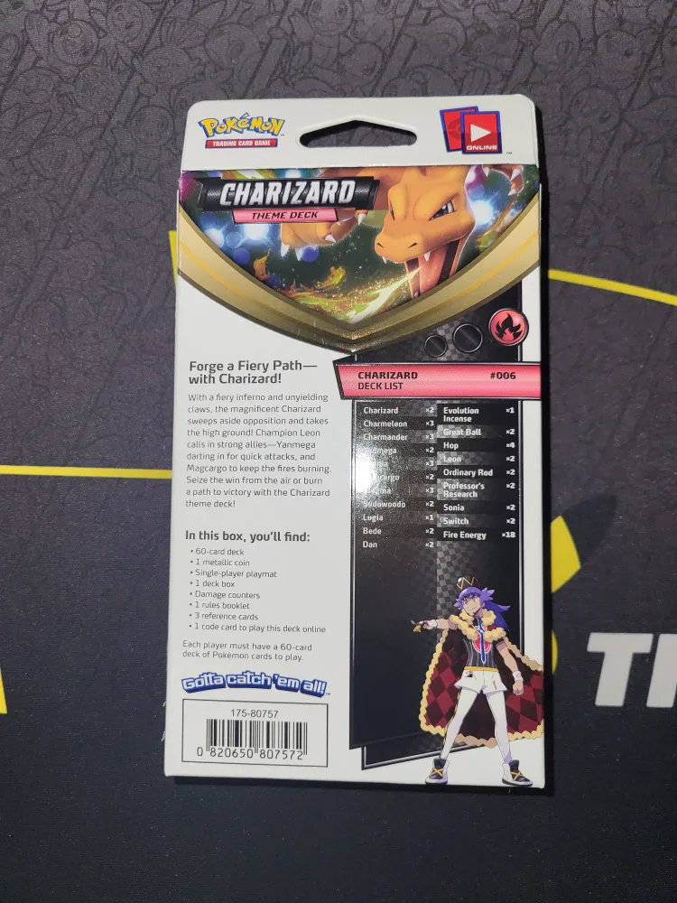 Sealed. Vivid Voltage Charizard Theme Deck image indicator(2)