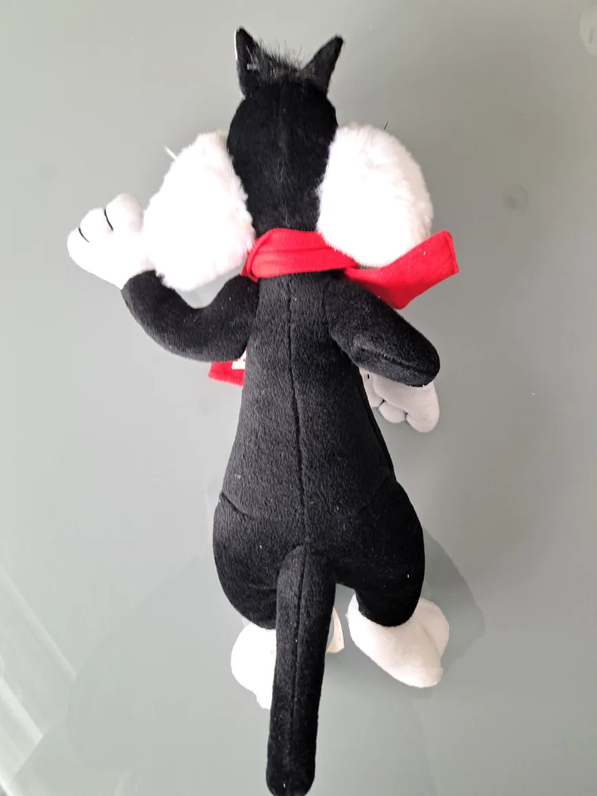 13" Sylvester Plush Toy - Warner Bros. image indicator(4)