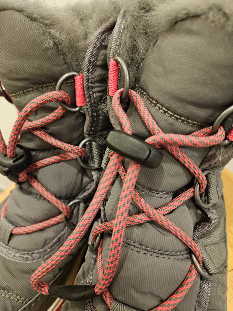 Sorel girls Youth Size3, Whitney Short Lace Snow Boot image indicator(8)