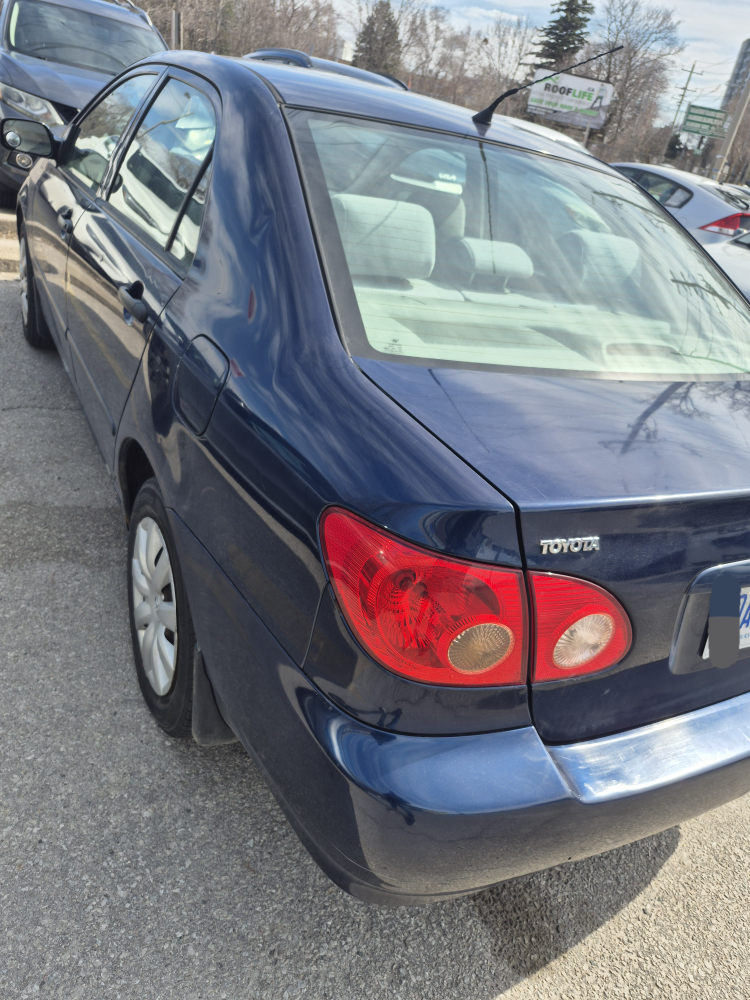 Car - photo 2