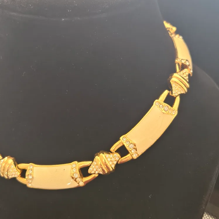 Pre-Loved Vintage Choker Necklace image indicator(2)