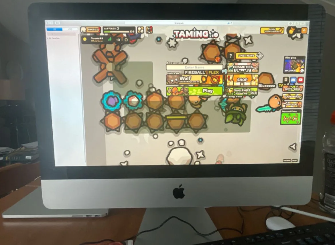 Apple iMac Desktop Computer with Havit Keyboard and Mouse image indicator(4)