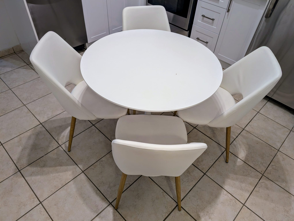White Round Dining Table - photo 3